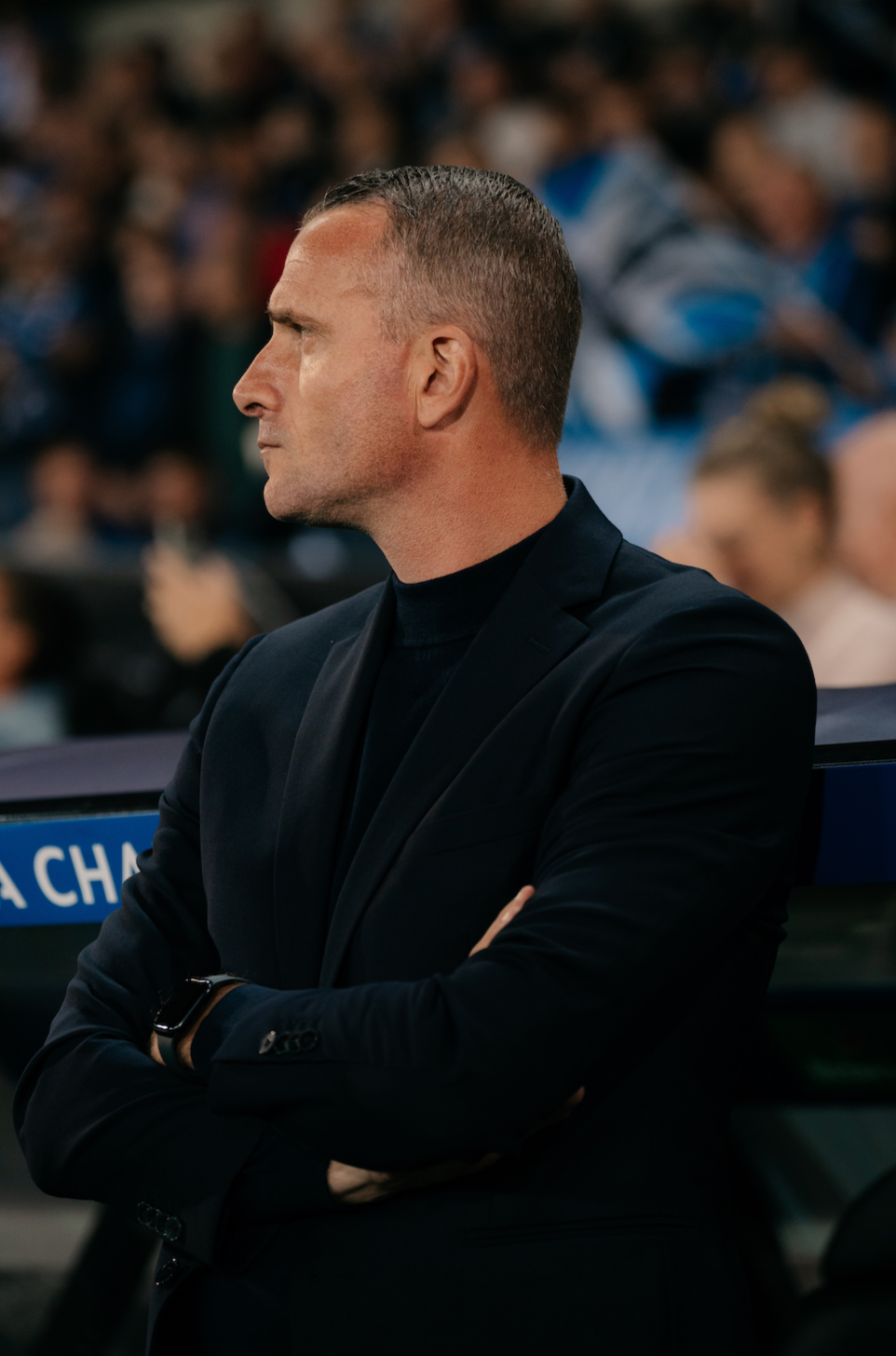 Black tuxedo suit worn with turtleneck - elegant bespoke tailoring by Atelier ACÀN